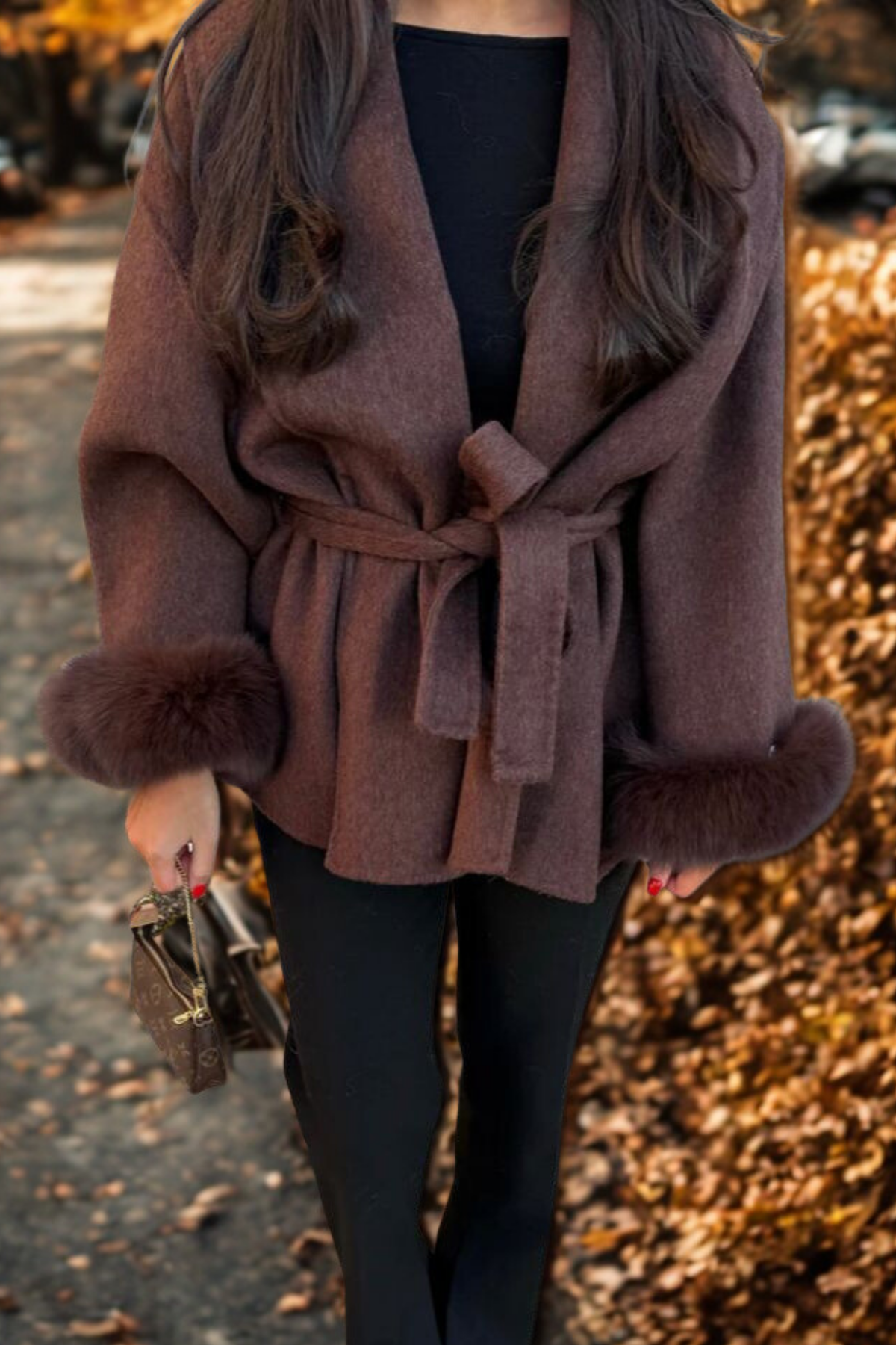 Cappotto a vestaglia con polsini in ecopelliccia "Allegra"
