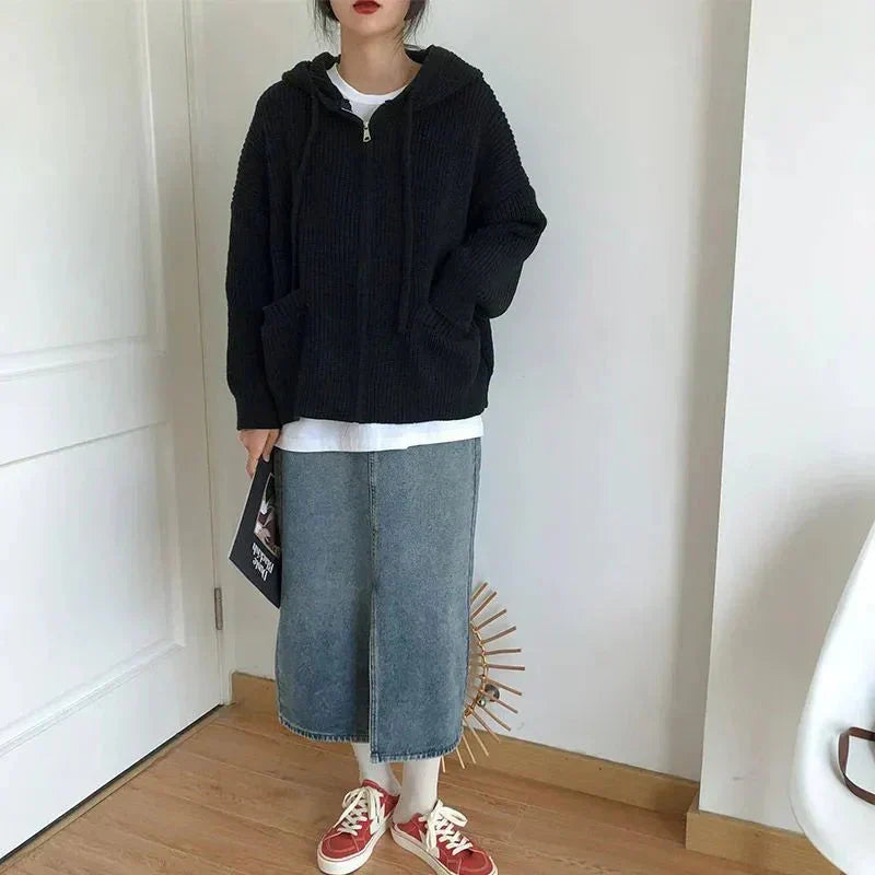 Cardigan con cappuccio, zip e tasche "Mariella"
