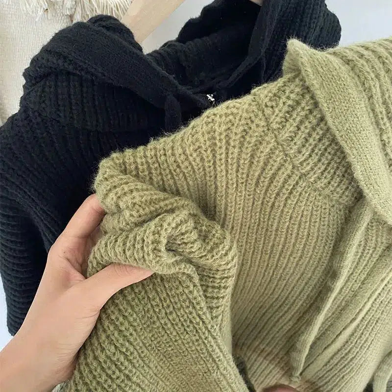 Cardigan con cappuccio, zip e tasche "Mariella"
