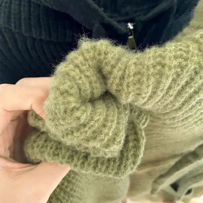 Cardigan con cappuccio, zip e tasche "Mariella"
