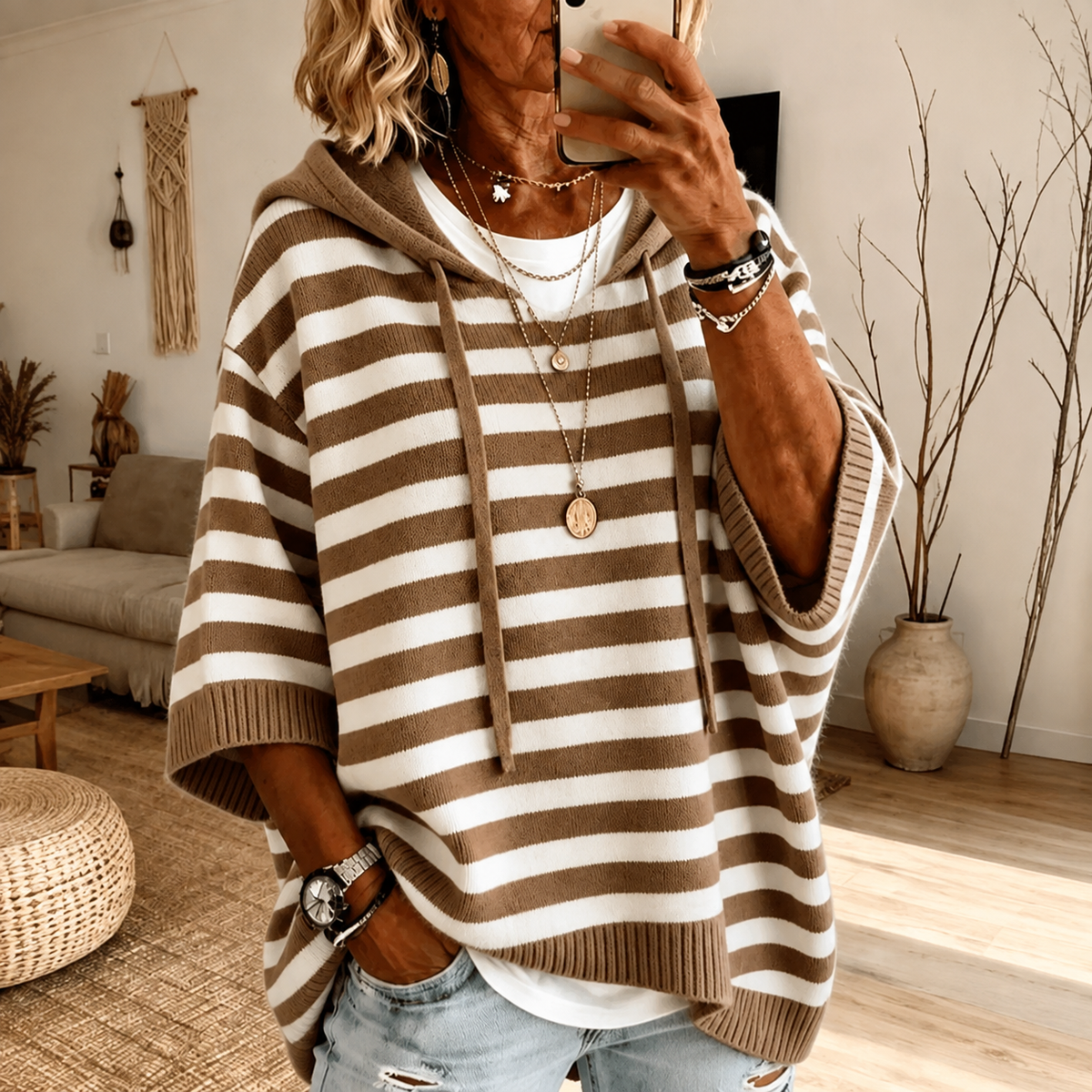 Poncho in maglia a righe con cappuccio "Bruna"