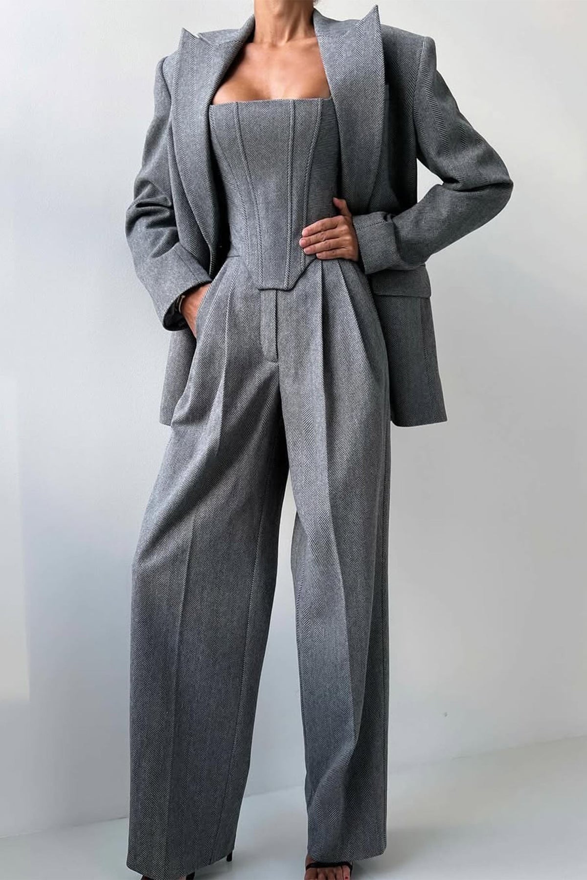 Completo tre pezzi blazer, top corsetto e pantaloni spigati "Elisabetta"