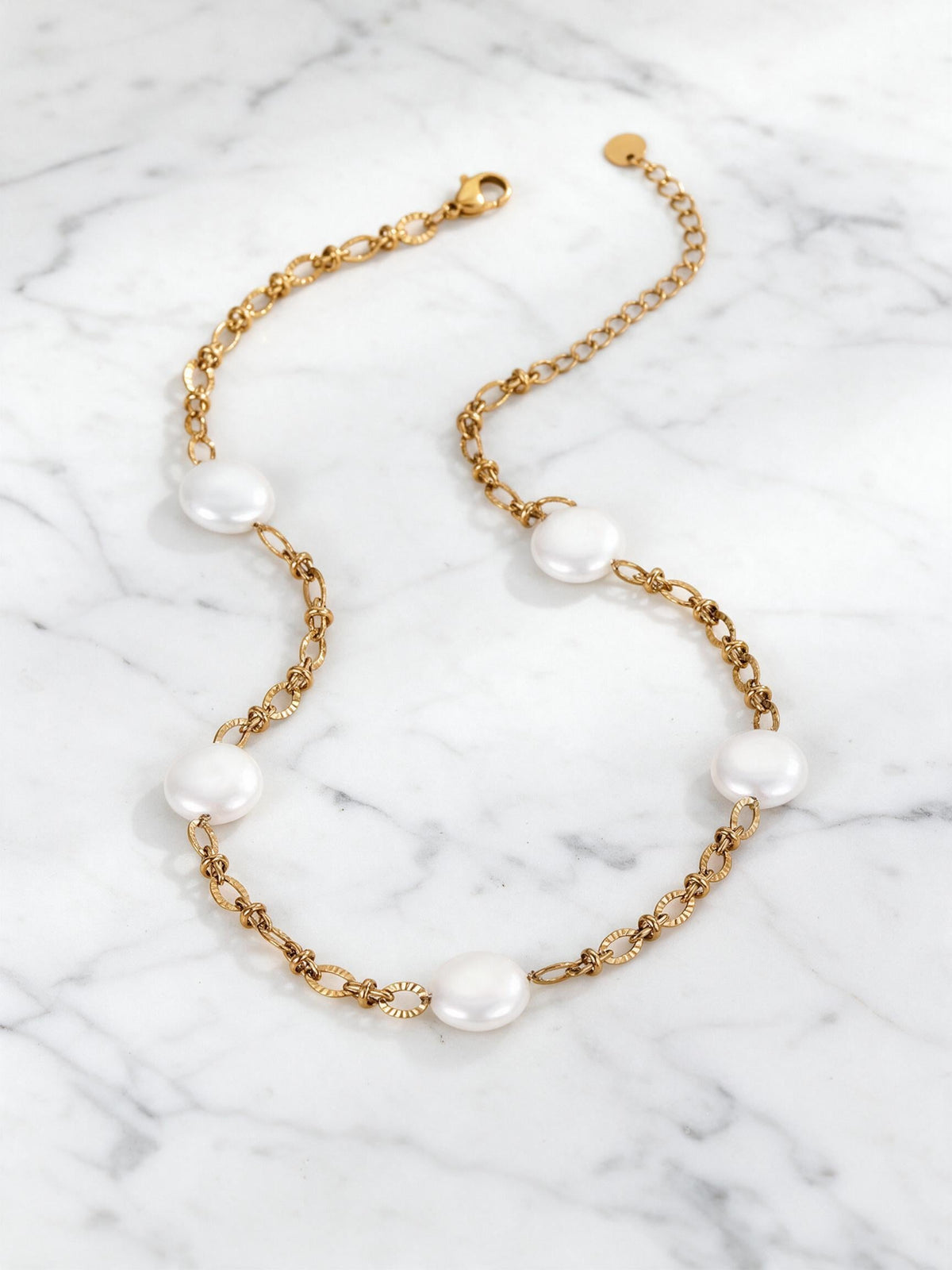 Collana corta con perle e catena fantasia "Louise"