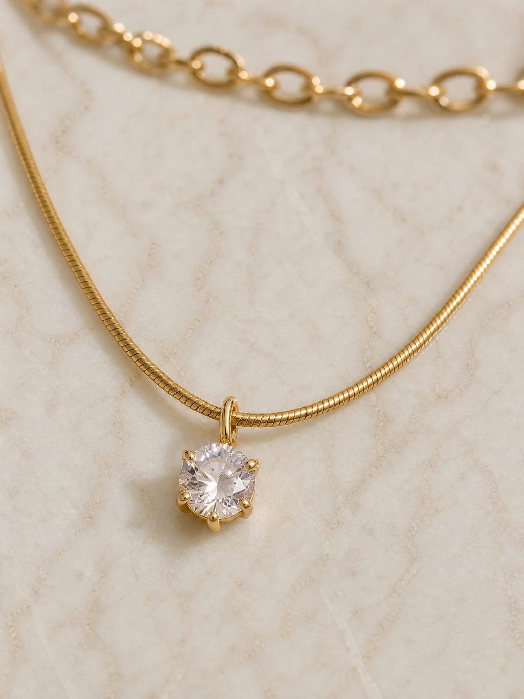 Collana a tre fili con punto luce "Sérénade"